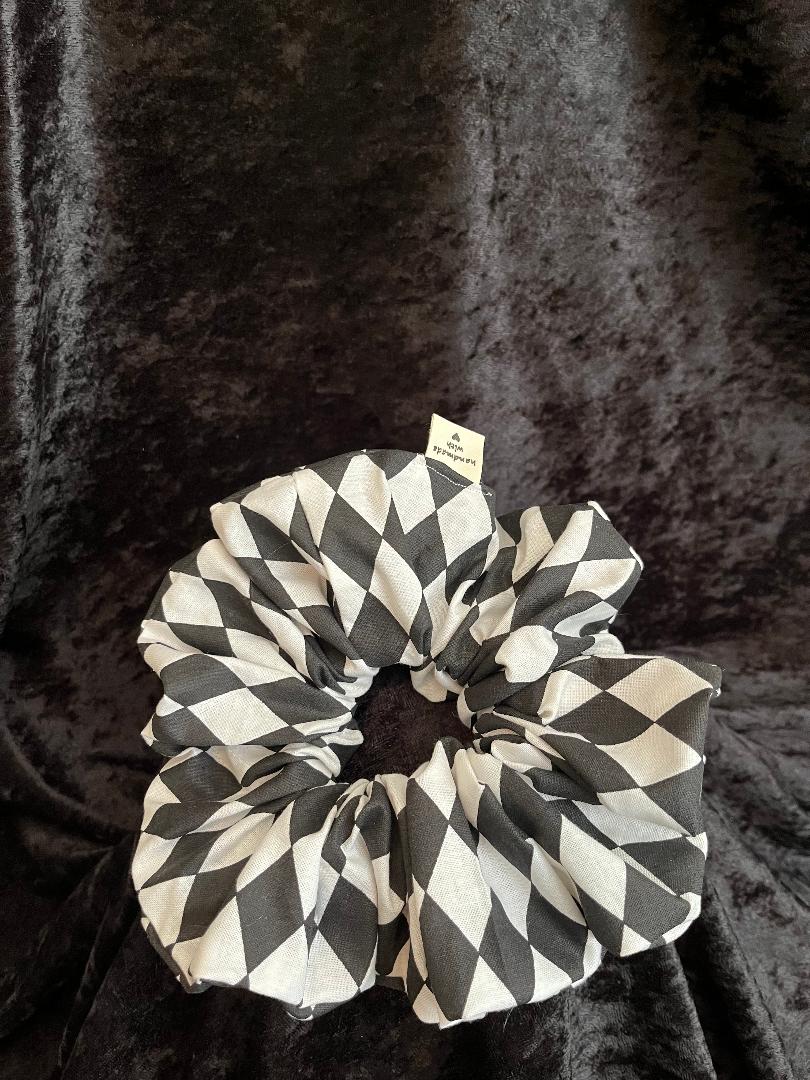 XL Scrunchie "Georgia"